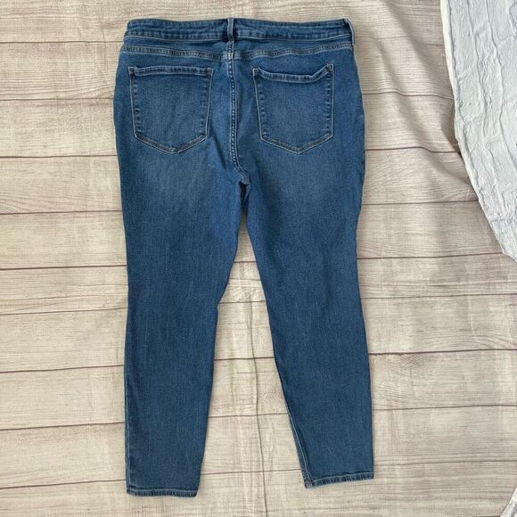 Old navy women 18 rockstar super skinny ripped cotton blend jeans - Picture 8 of 10